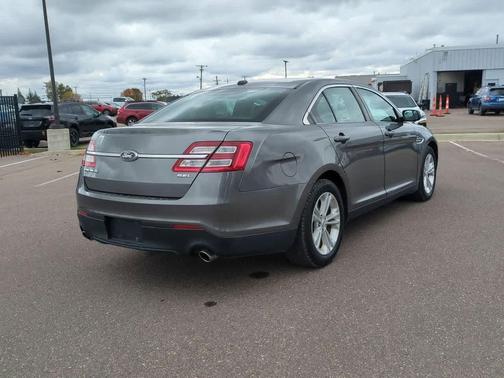 2013 Ford Taurus SEL