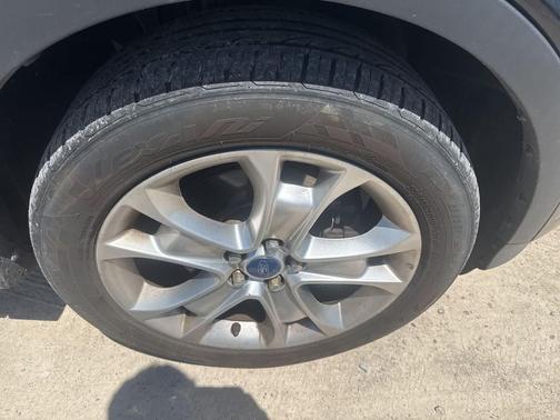 Tuxedo Black 2013 Ford Escape SEL