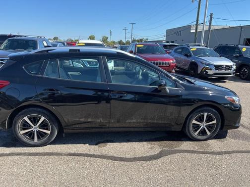2023 Subaru Impreza Premium