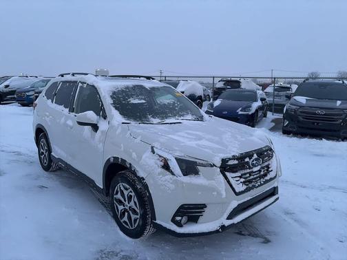 2023 Subaru Forester Premium