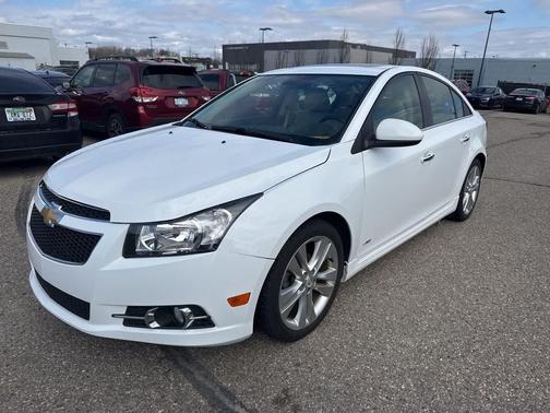 Summit White 2014 Chevrolet Cruze LTZ