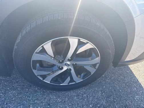 Ice Silver Metallic 2022 Subaru Outback Limited