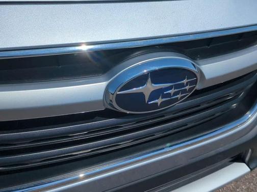 Ice Silver Metallic 2022 Subaru Outback Limited