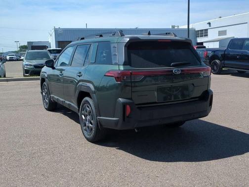 Deep Emerald Green Pearl 2026 Subaru Outback Premium