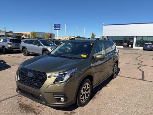 2023 Subaru Forester Premium