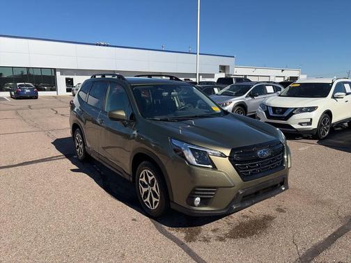 2023 Subaru Forester Premium