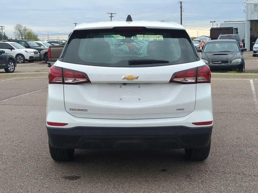 Summit White 2023 Chevrolet Equinox LS