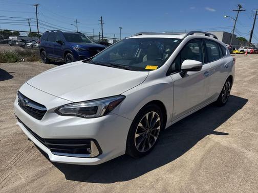 Crystal White Pearl 2023 Subaru Impreza Limited