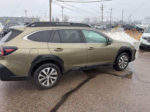 2023 Subaru Outback Premium