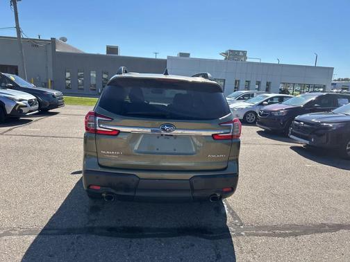 2023 Subaru Ascent Premium 7-Passenger