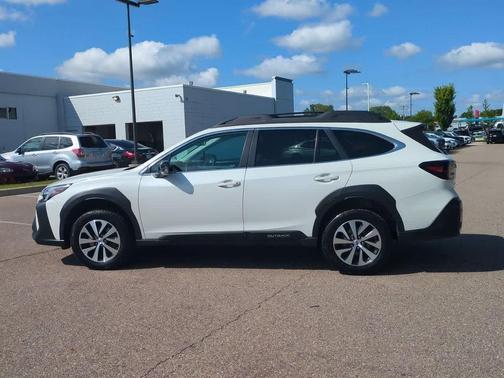 Crystal White Pearl 2024 Subaru Outback Premium