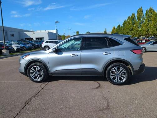 2022 Ford Escape SEL