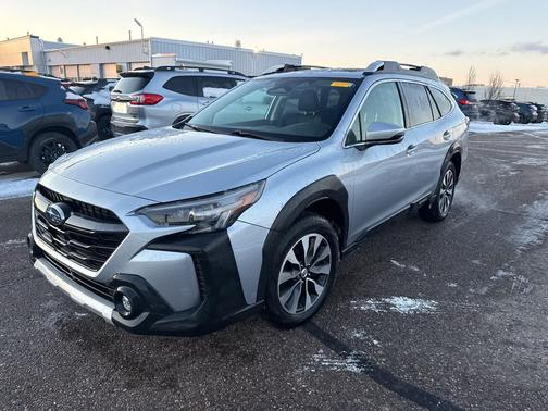 2023 Subaru Outback Touring