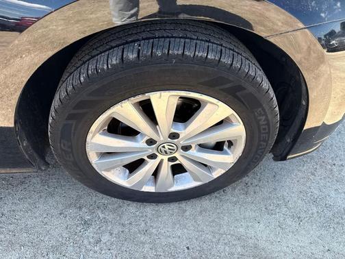 Platinum Gray Metallic 2021 Volkswagen Golf 1.4T TSI
