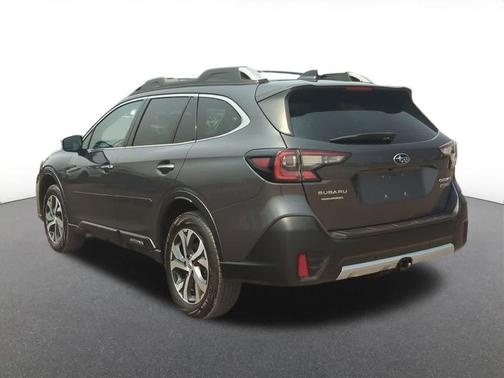 2022 Subaru Outback Touring