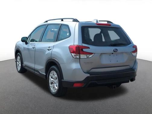 Ice Silver Metallic 2020 Subaru Forester Base