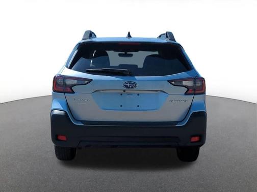 Ice Silver Metallic 2025 Subaru Outback Premium