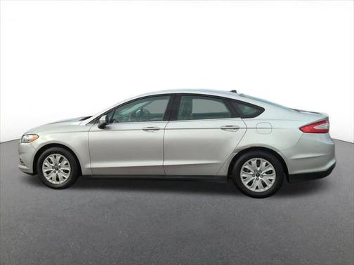 2013 Ford Fusion S