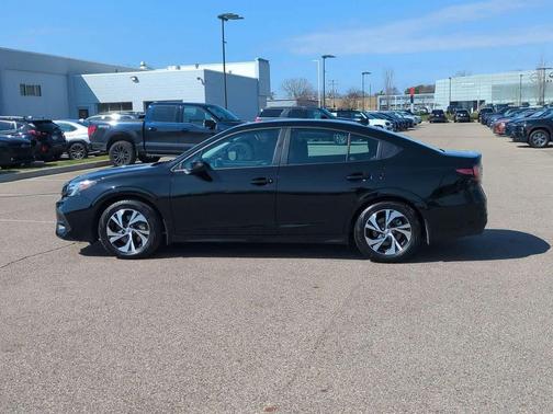 Crystal Black Silica 2025 Subaru Legacy Premium