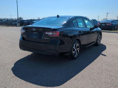 Crystal Black Silica 2025 Subaru Legacy Premium