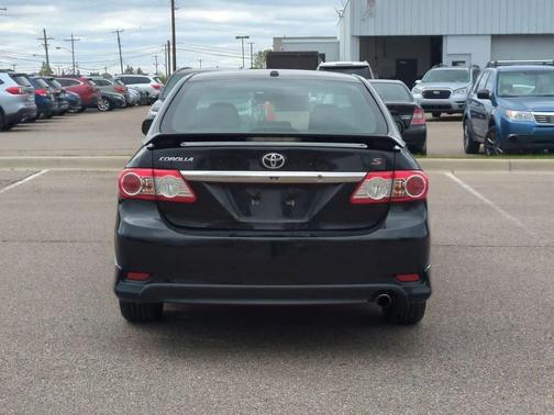 Black Sand Pearl 2012 Toyota Corolla S