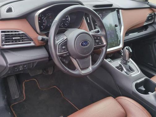 2022 Subaru Outback Touring