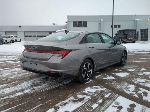2023 Hyundai ELANTRA HEV Limited