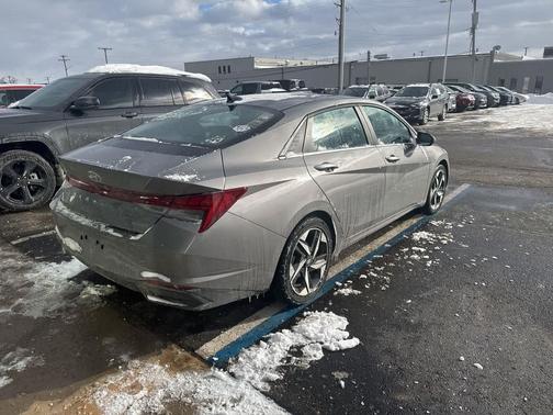 2023 Hyundai ELANTRA HEV Limited