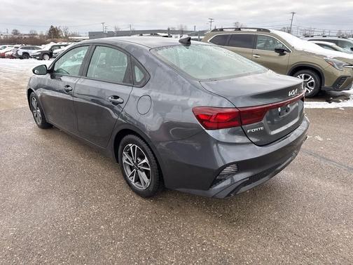 2022 Kia Forte LXS