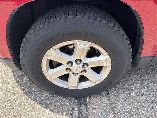 Crystal Red Tintcoat 2014 GMC Acadia SLE-2