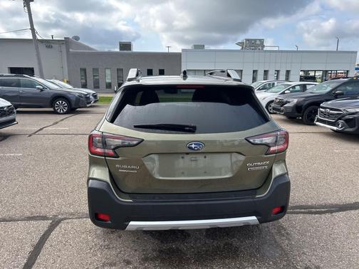 2023 Subaru Outback Touring XT