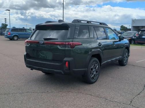 Deep Emerald Green Pearl 2026 Subaru Outback Premium