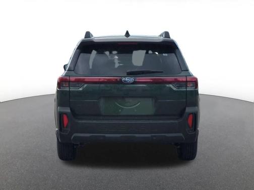 Deep Emerald Green Pearl 2026 Subaru Outback Premium