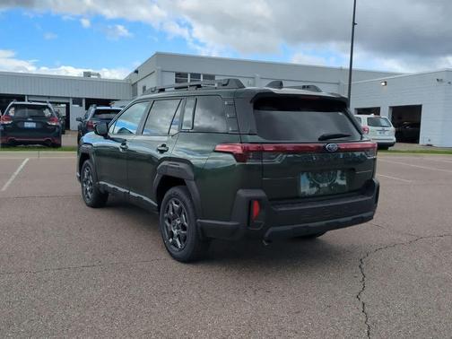 Deep Emerald Green Pearl 2026 Subaru Outback Premium