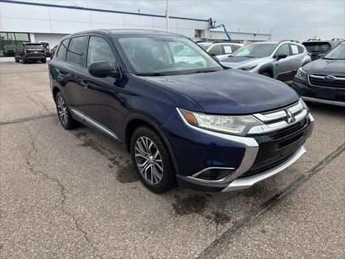2018 Mitsubishi Outlander ES