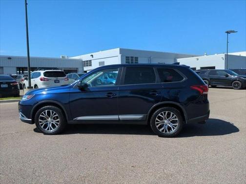 2018 Mitsubishi Outlander ES