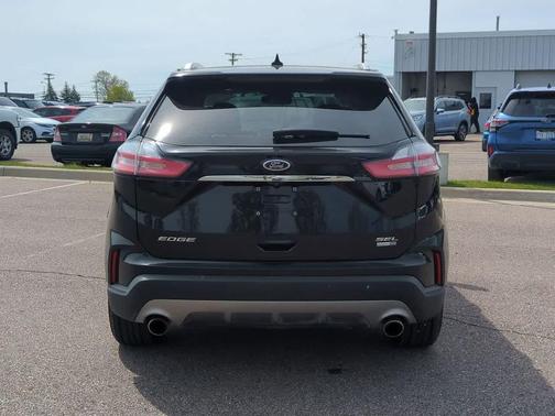 Agate Black Metallic 2019 Ford Edge SEL