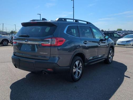 Magnetite Gray Metallic 2023 Subaru Ascent Premium 7-Passenger