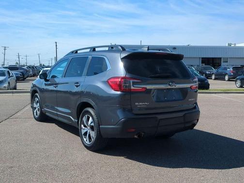 Magnetite Gray Metallic 2023 Subaru Ascent Premium 7-Passenger