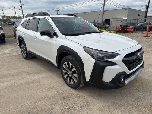 Crystal White Pearl 2024 Subaru Outback Limited