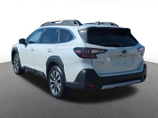 Crystal White Pearl 2024 Subaru Outback Limited
