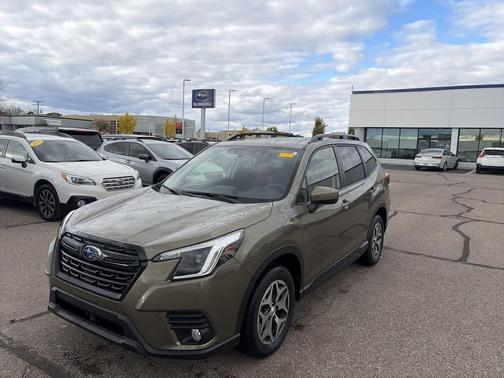 2023 Subaru Forester Premium