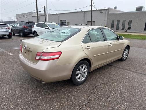 2010 Toyota Camry LE