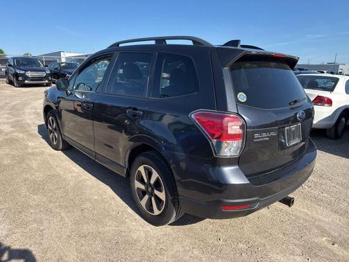 Dark Gray Metallic 2018 Subaru Forester 2.5i Premium