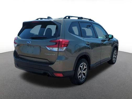 Autumn Green Metallic 2023 Subaru Forester Premium