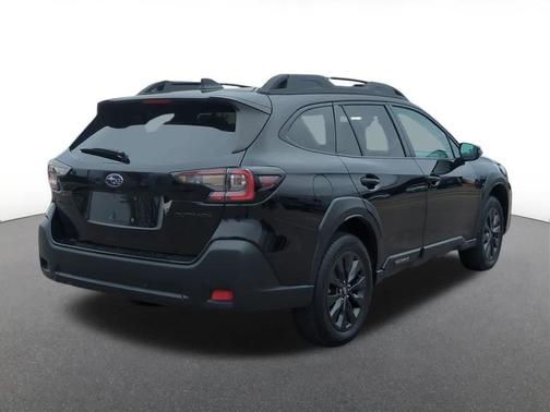 Crystal Black Silica 2024 Subaru Outback Onyx Edition