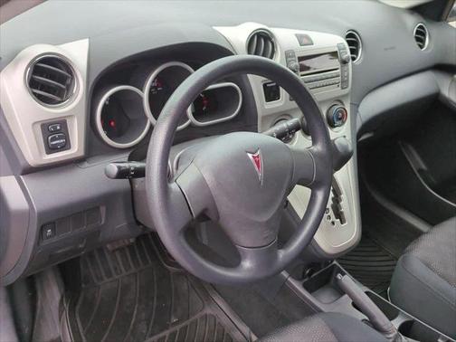2010 Pontiac Vibe Base