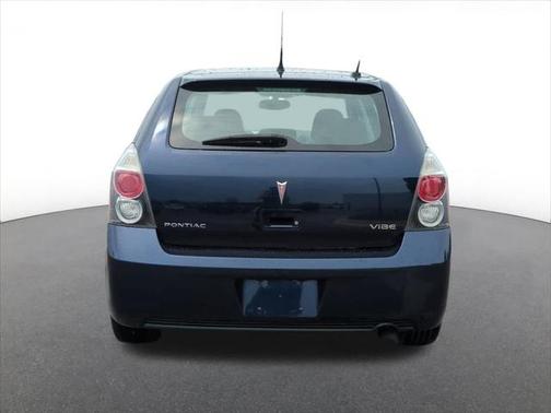 2010 Pontiac Vibe Base