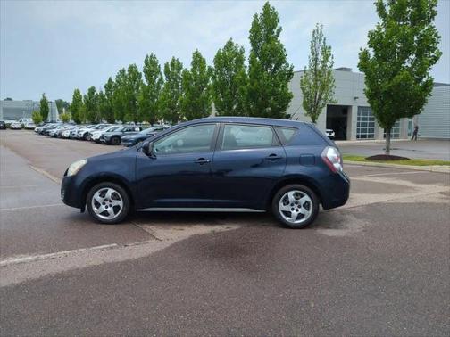 2010 Pontiac Vibe Base