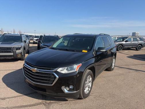 2021 Chevrolet Traverse LT Cloth